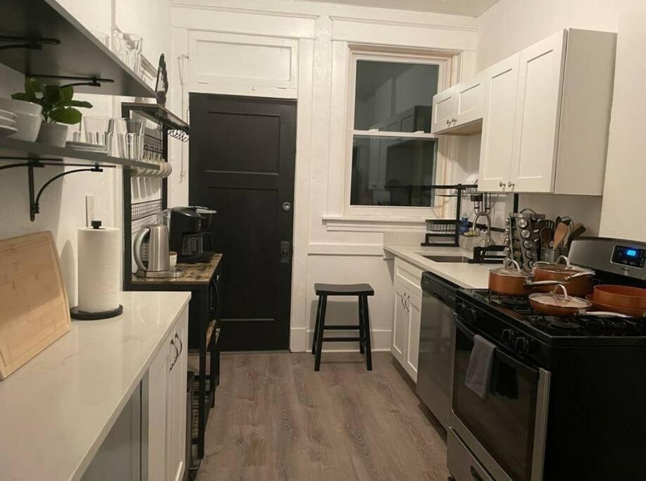 شقة Lovely 2Br W Office Space - King Bed & Alexa بيتسبرغ المظهر الخارجي الصورة