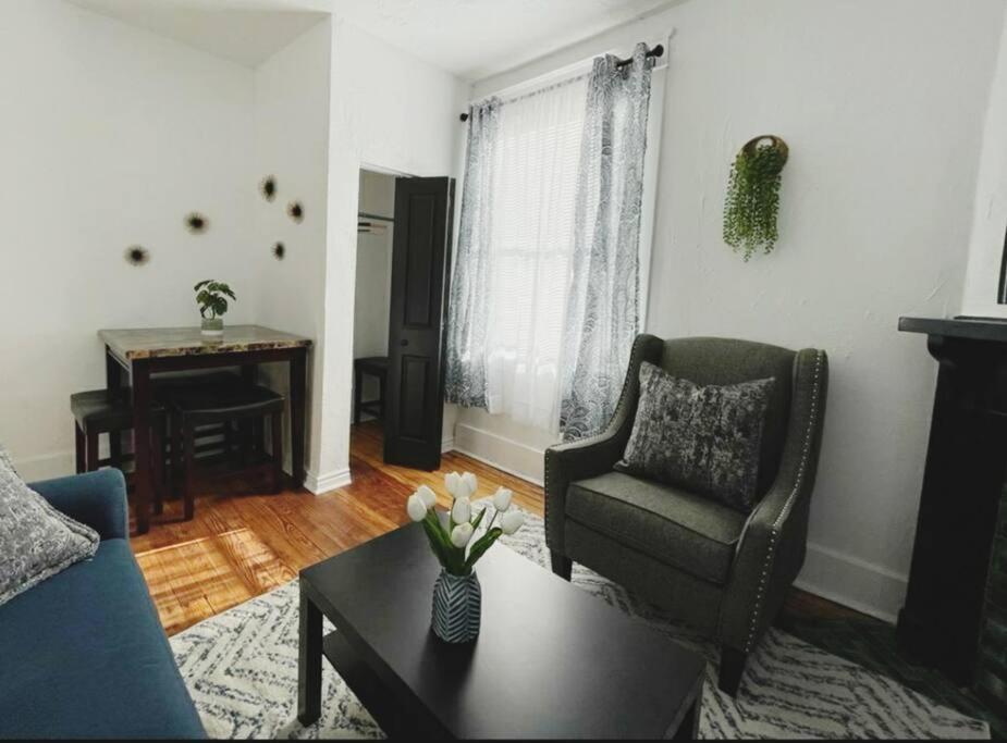 شقة Lovely 2Br W Office Space - King Bed & Alexa بيتسبرغ المظهر الخارجي الصورة