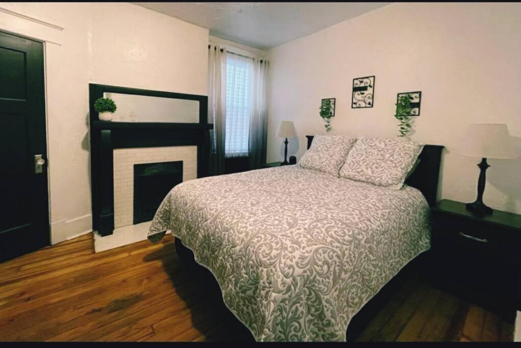 شقة Lovely 2Br W Office Space - King Bed & Alexa بيتسبرغ المظهر الخارجي الصورة